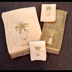 Decorative Palm Tree Towel Set